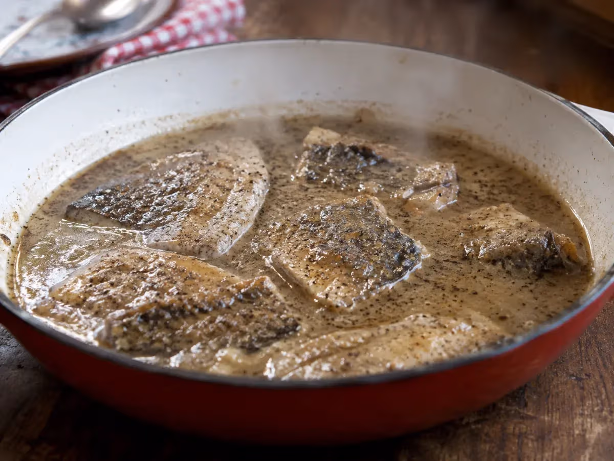Boreto alla gradese, stufato di pesce povero con aceto bianco e pepe nero 7