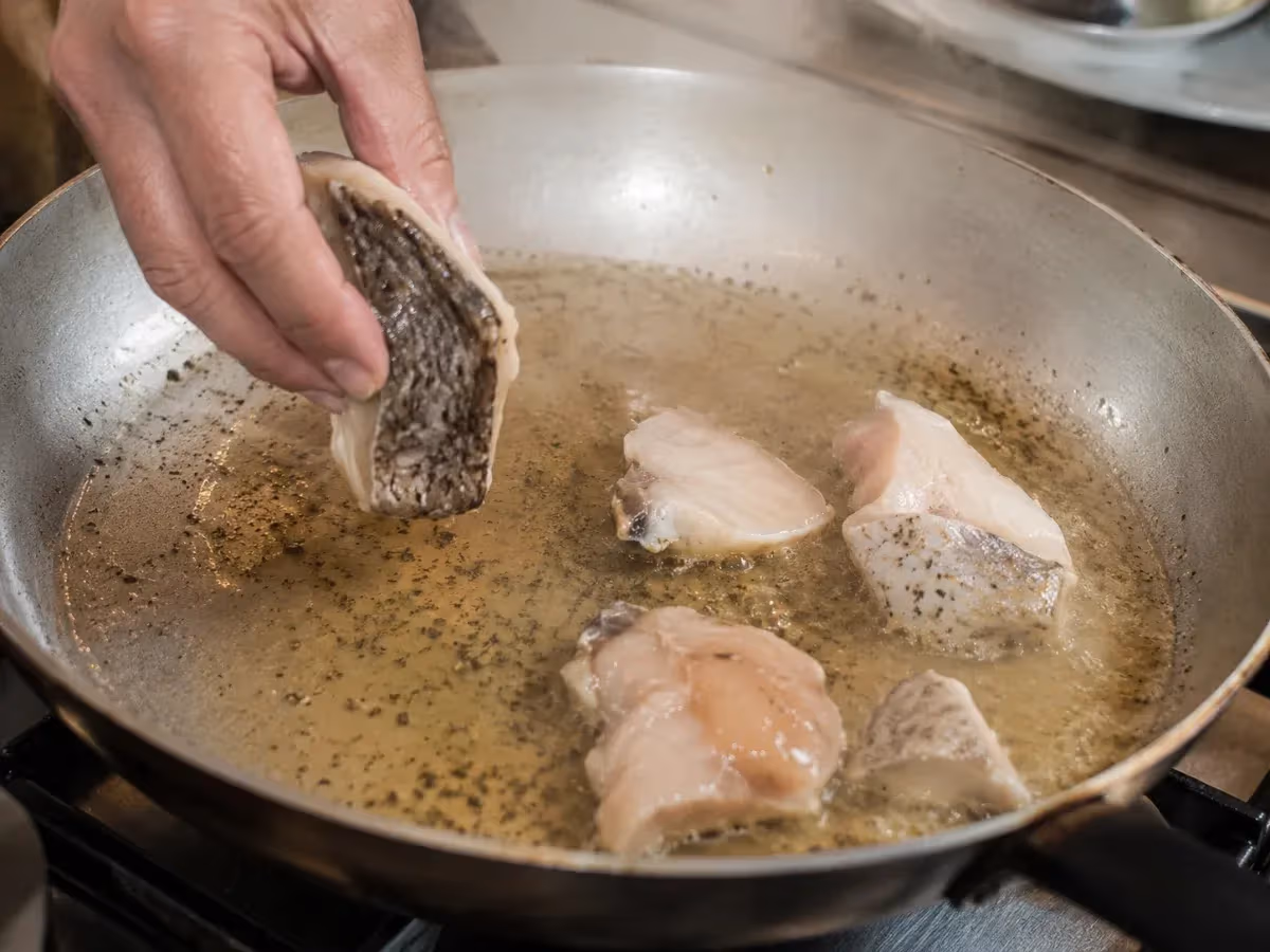 Boreto alla gradese, stufato di pesce povero con aceto bianco e pepe nero 4