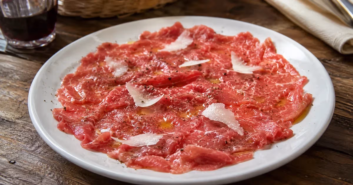 Carne cruda all’albese